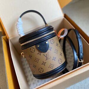 Classic Louis Vuitton Bag: A Stylish and Versatile Choice for Elegance